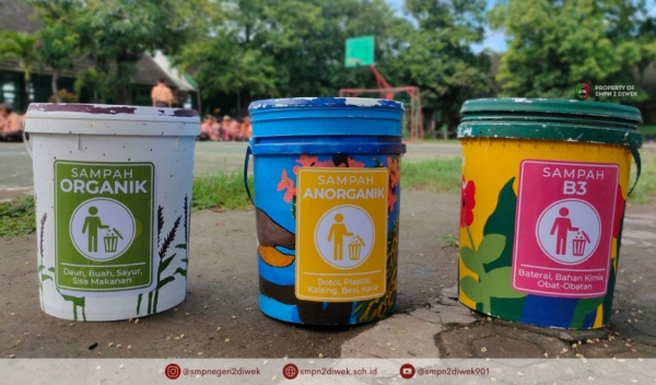 BUANG SAMPAH TAK LAGI SEMBARANGAN